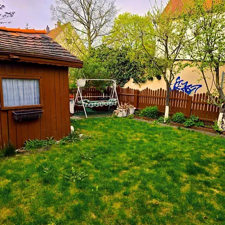 Villa Gartenwohnung Mit Terrasse 2